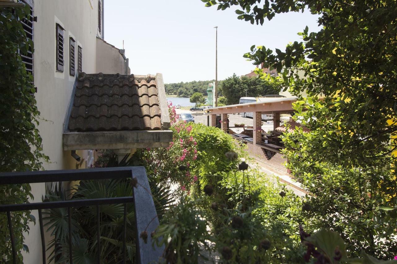 Apartments Palma Bed & Breakfast Medulin Exterior foto